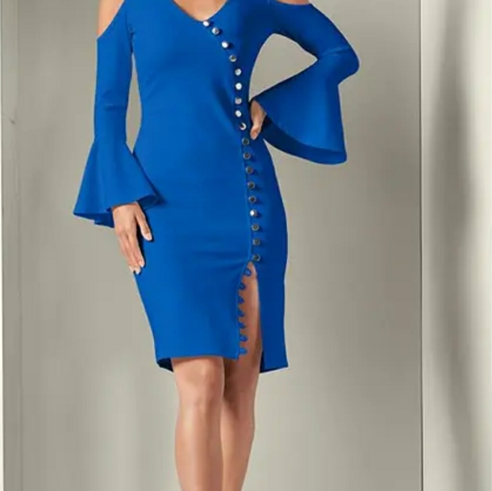 NWOT VENUS cold shoulder w/ button detail Cobalt